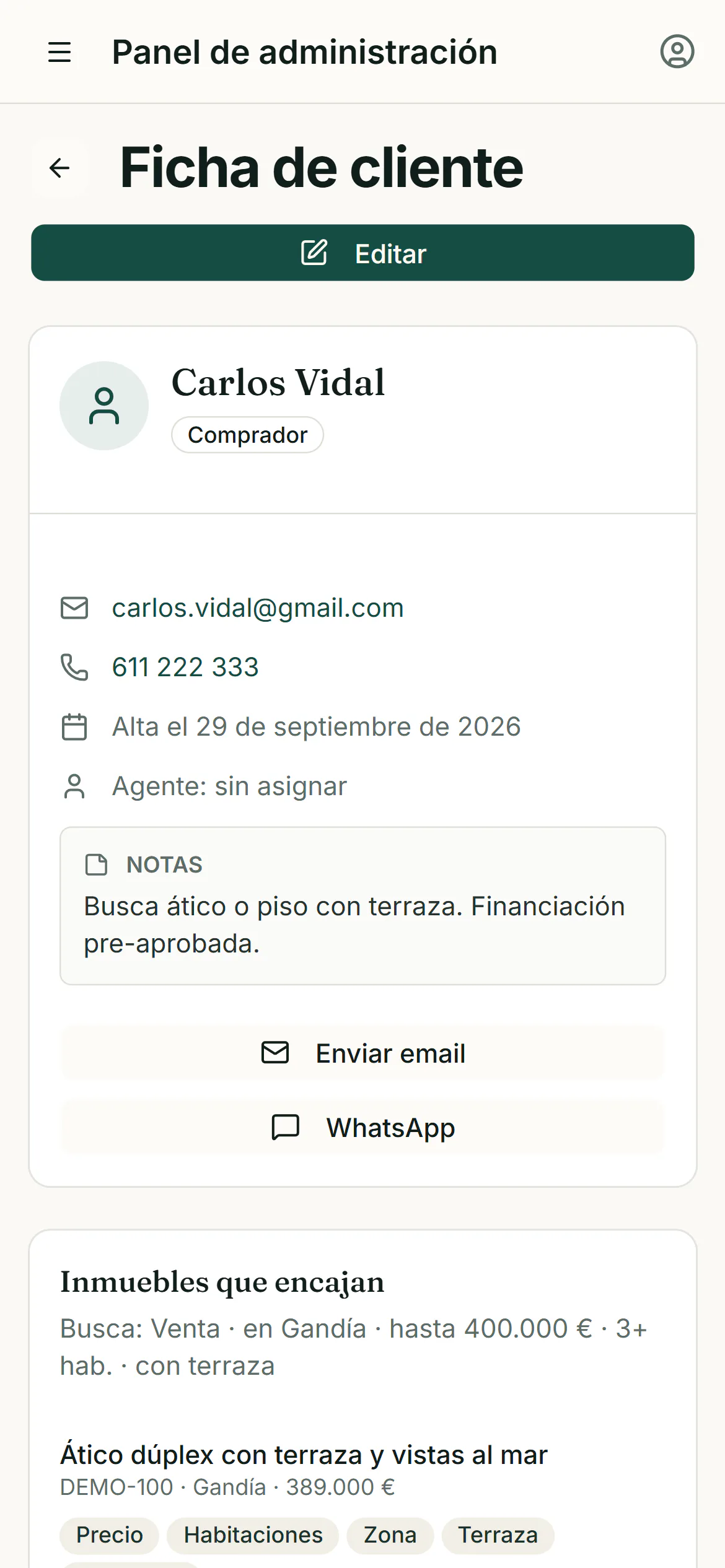 Ficha de cliente inmobiliario con coincidencias responsive en móvil
